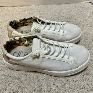 Hey Dude Womens 7 Karina Natural Coconut White Slip On Loafers Sneakers Shoes